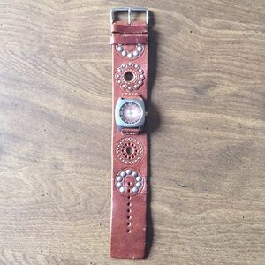 Leather banded fossil watch